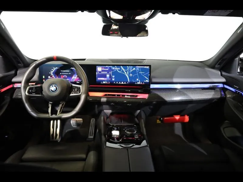 BMW i5 M60 xDrive Touring - Photo 8