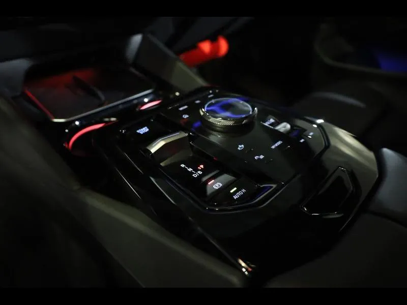 BMW i5 M60 xDrive Touring - Photo 12