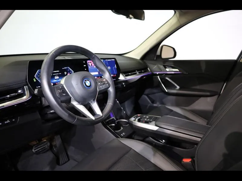 BMW iX1 xDrive30 xLine - Photo 7