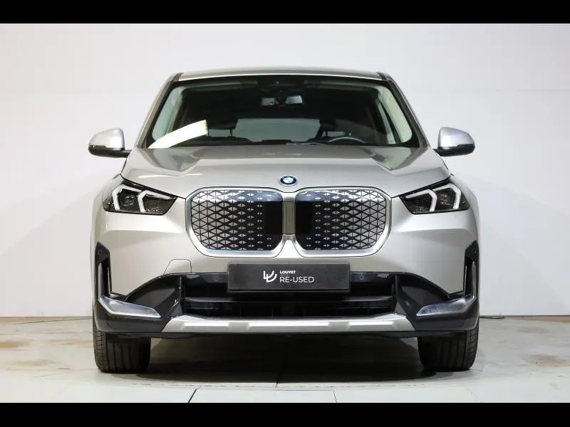 BMW iX1 xDrive30 xLine - Photo 4