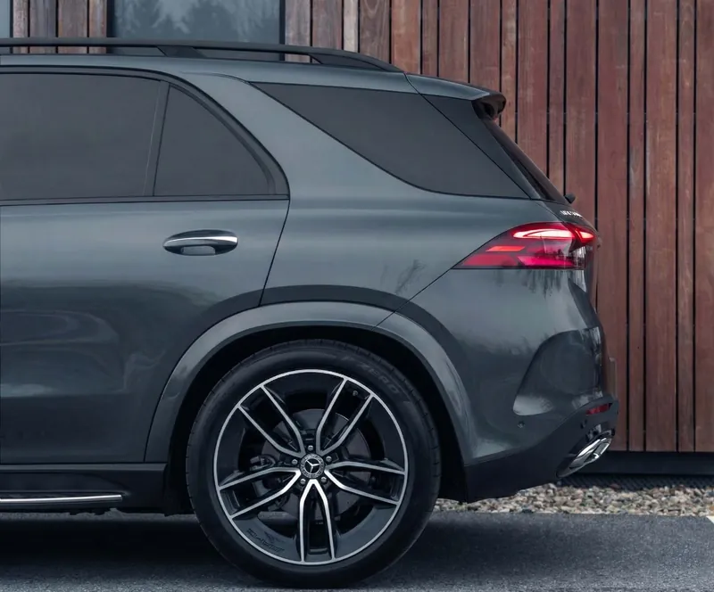 Mercedes-Benz GLE 400E - Photo 6