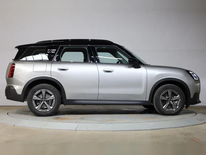 MINI Countryman C Classic Melting Silver 20 000 km - Photo 2
