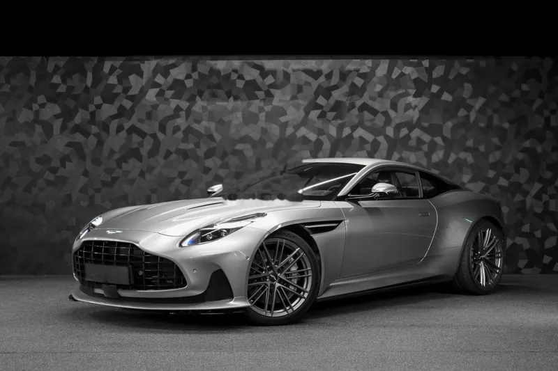 Aston Martin DB12 Aluminite Silver - Photo 1