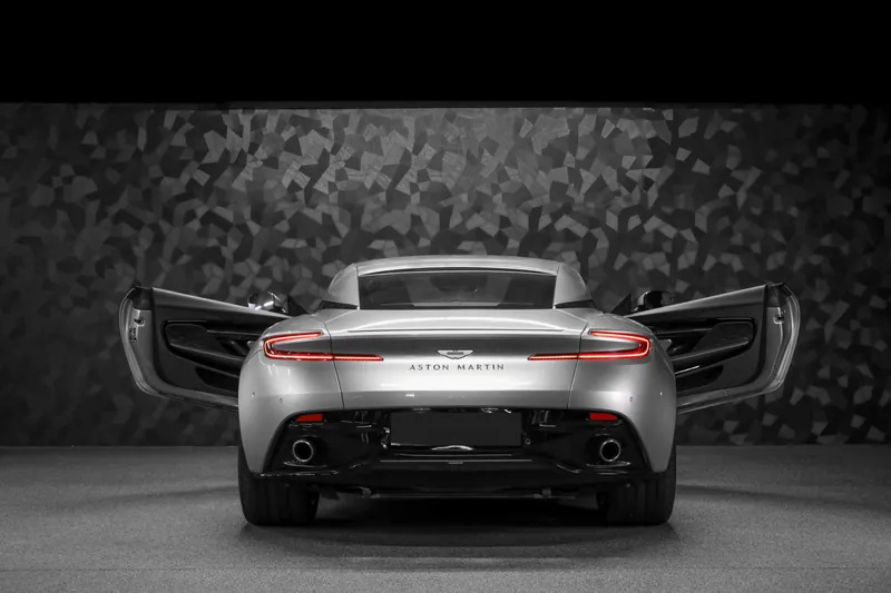 Aston Martin DB12 Aluminite Silver