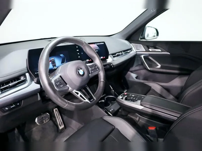 BMW X1 sDrive18i M Sport Saphirschwarz - Photo 9