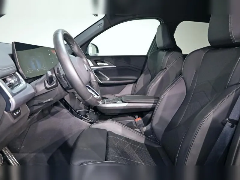 BMW X1 sDrive18i M Sport Saphirschwarz - Photo 10
