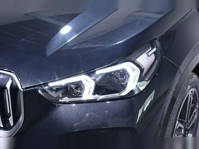 BMW X1 sDrive18i M Sport Saphirschwarz - Photo 6