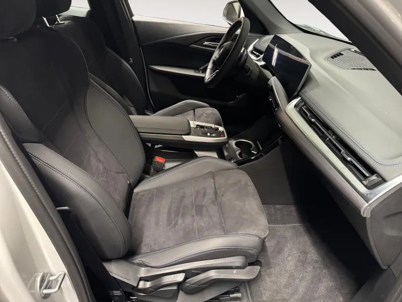 BMW X1 sDrive18i M Sport Mineralweiss - Photo 7