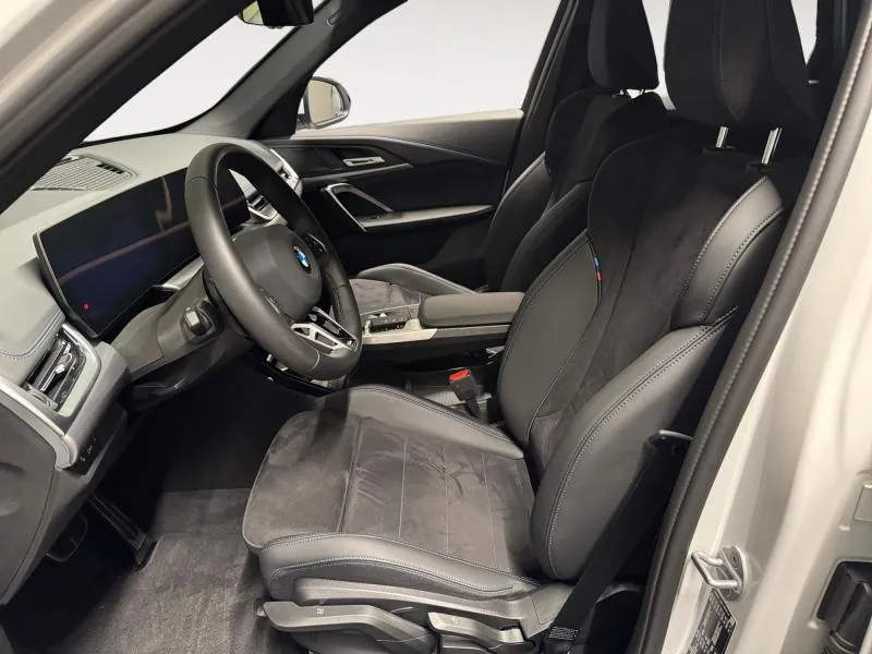 BMW X1 sDrive18i M Sport Mineralweiss - Photo 6
