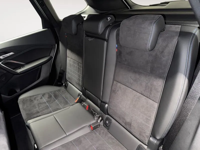 BMW X1 sDrive18i M Sport Mineralweiss - Photo 9