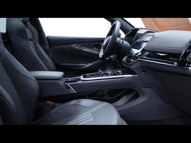 Aston Martin DBX 707 Lightning Silver - Photo 11