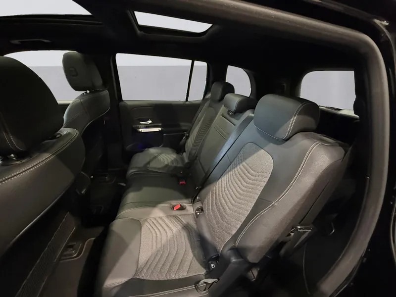 Mercedes-Benz EQB 250+ Luxury Line - Photo 10