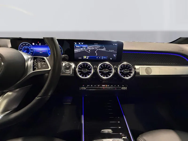 Mercedes-Benz EQB 250+ Luxury Line - Photo 8