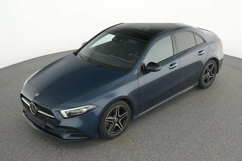 Mercedes-Benz Classe A 200 Berline AMG Line - Photo 11