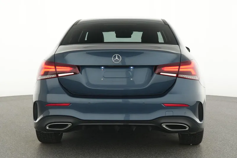 Mercedes-Benz Classe A 200 Berline AMG Line - Photo 7