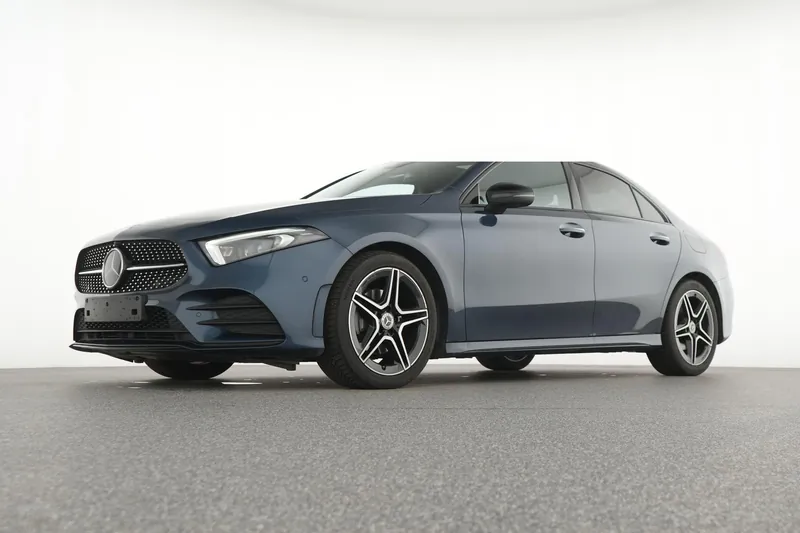 Mercedes-Benz Classe A 200 Berline AMG Line - Photo 10