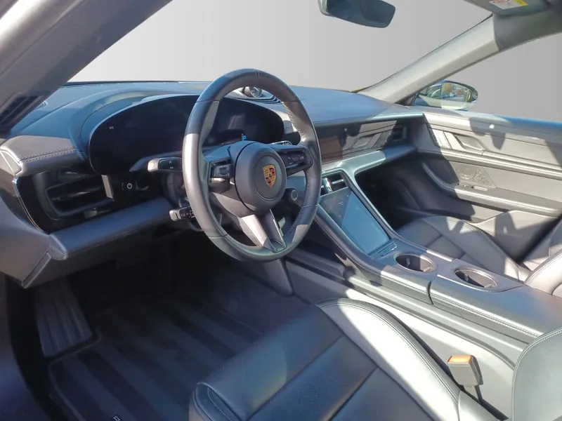 Porsche Taycan 4S Cross Turismo - Photo 7