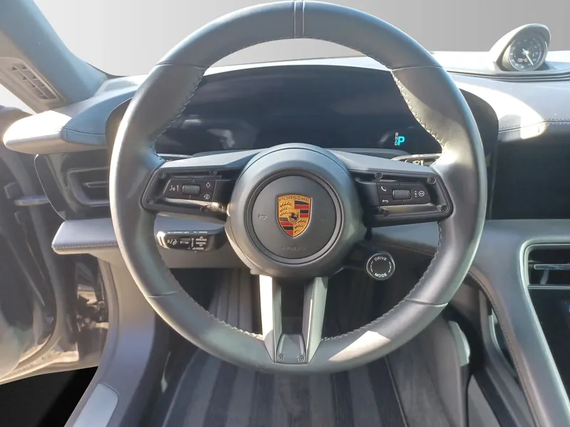 Porsche Taycan 4S Cross Turismo - Photo 8
