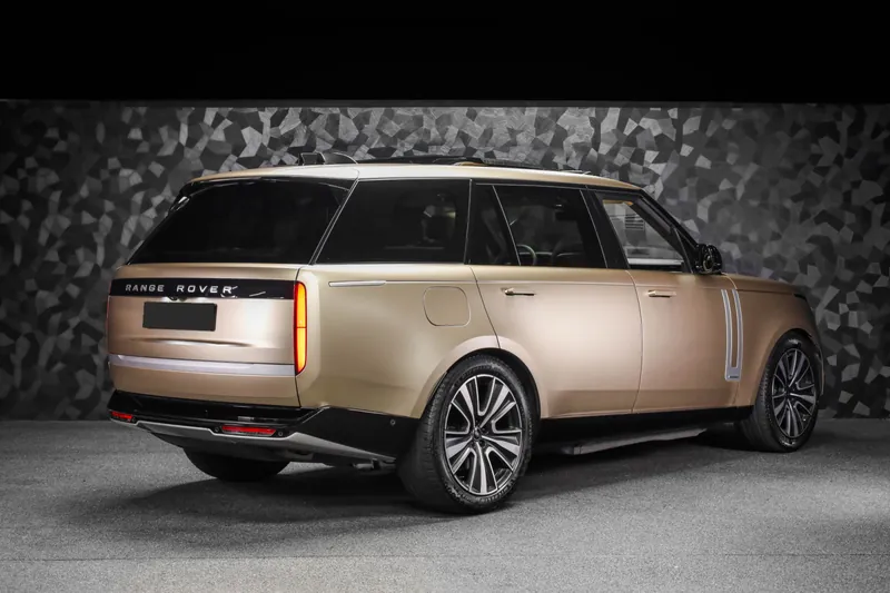 Land Rover Range Rover P460e LWB Autobiography Sunset Gold - Photo 3