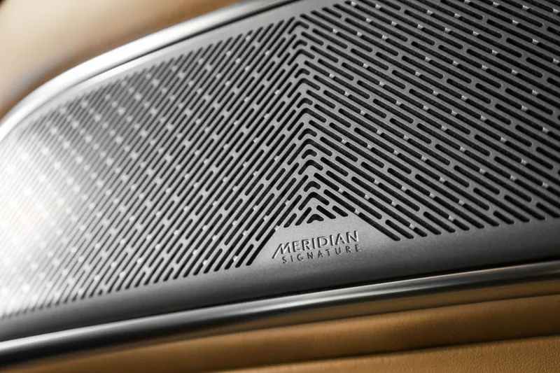 Land Rover Range Rover P460e LWB Autobiography Sunset Gold - Photo 17