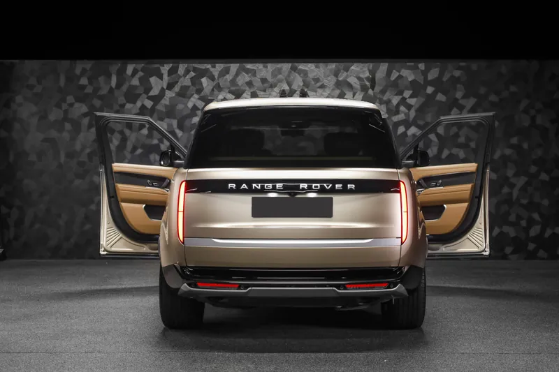 Land Rover Range Rover P460e LWB Autobiography Sunset Gold - Photo 5