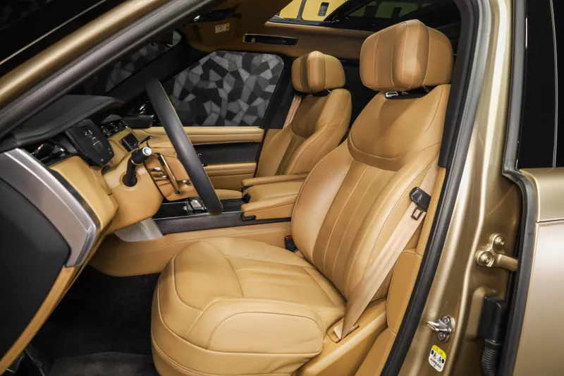 Land Rover Range Rover P460e LWB Autobiography Sunset Gold - Photo 9