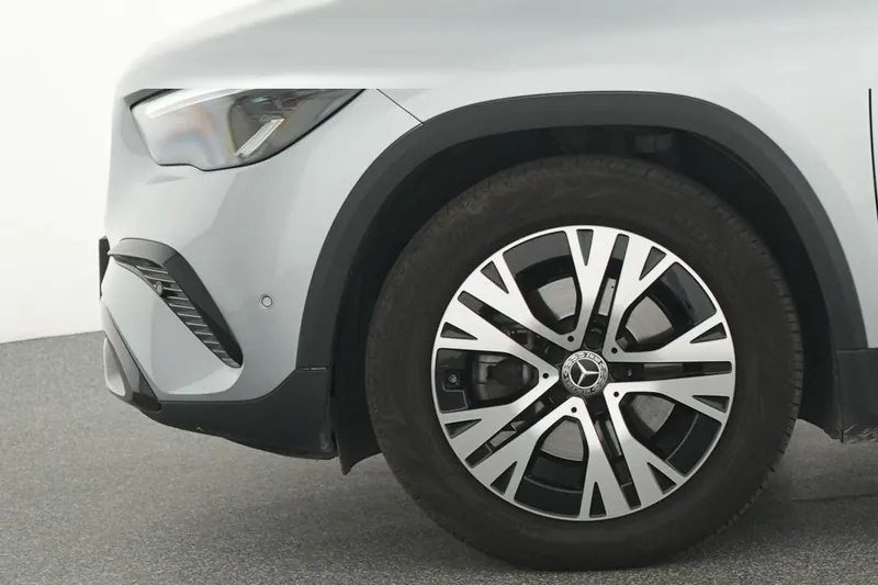 Mercedes-Benz GLA 180 d Business Line - Photo 5