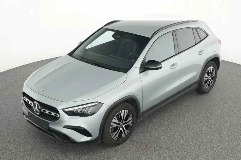 Mercedes-Benz GLA 180 d Business Line - Photo 11