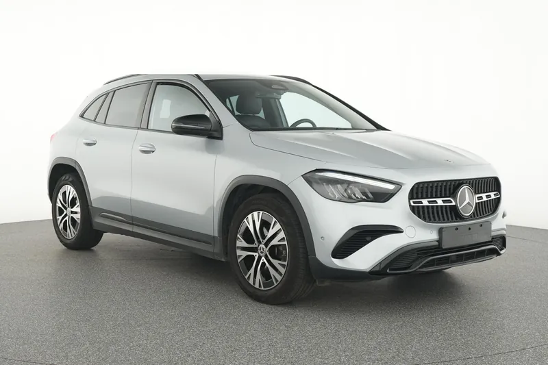 Mercedes-Benz GLA 180 d Business Line - Photo 2