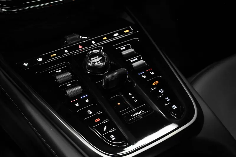Aston Martin DBX 707 Onyx Black - Photo 26