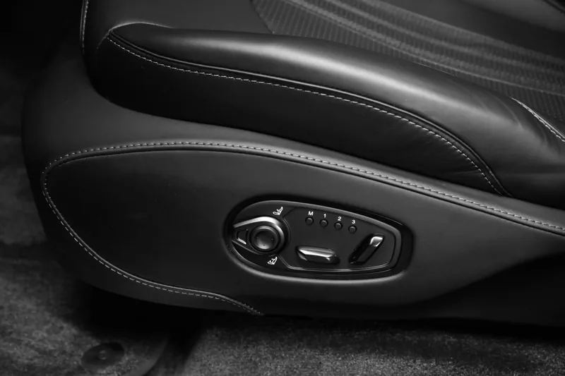 Aston Martin DBX 707 Onyx Black - Photo 23