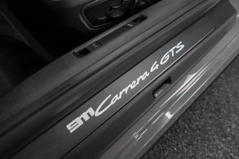 Porsche 911 Carrera 4 GTS Cabriolet Slate Grey Neo - Photo 12