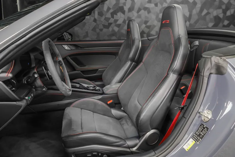 Porsche 911 Carrera 4 GTS Cabriolet Slate Grey Neo - Photo 9