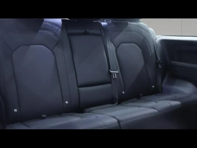 Land Rover Defender 90 D200 X-Dynamic SE - Photo 9