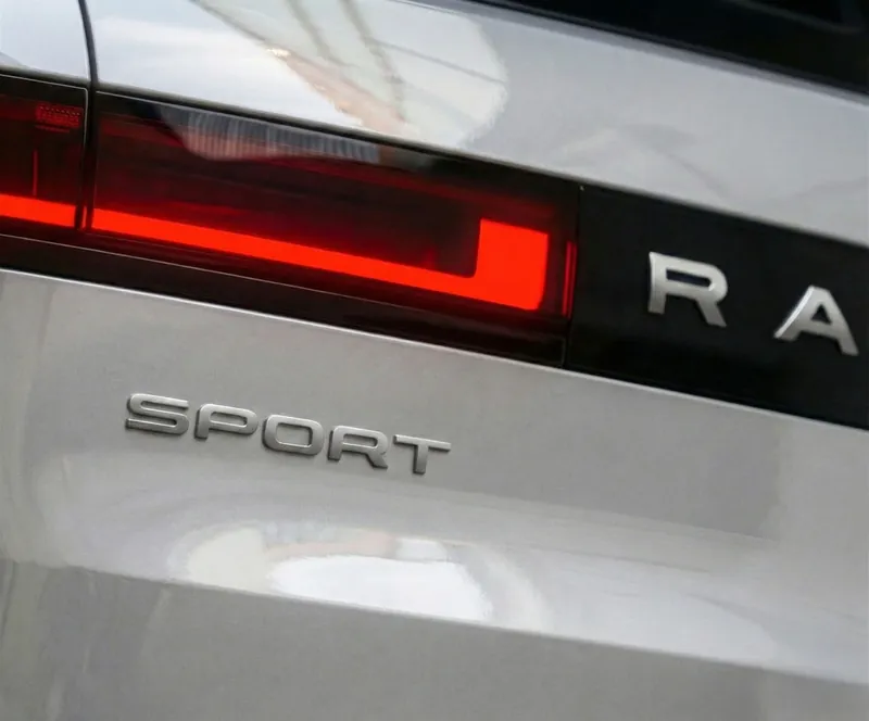 Land Rover Range Rover Sport P460e - Photo 6