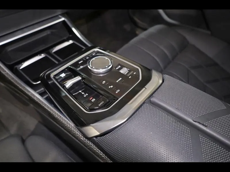 BMW Serie 7 750e xDrive M Sport - Photo 16