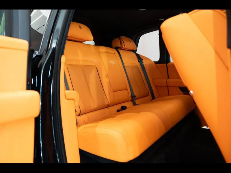 Rolls-Royce Cullinan Black Badge Black Diamond - Photo 14