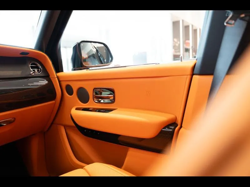 Rolls-Royce Cullinan Black Badge Black Diamond - Photo 16