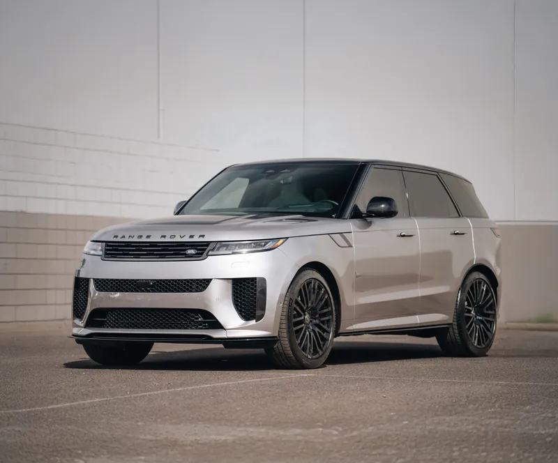 Land Rover Range Rover Sport SV - Photo 1