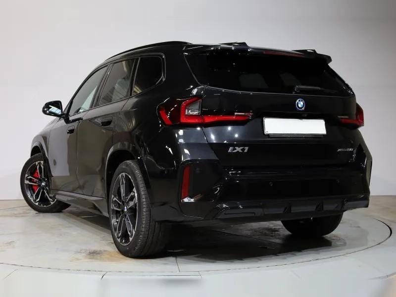 BMW iX1 xDrive30 M Sport Saphirschwarz - Photo 3