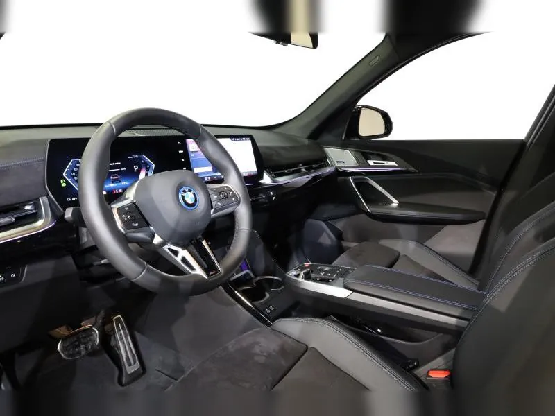 BMW iX1 xDrive30 M Sport Saphirschwarz - Photo 8