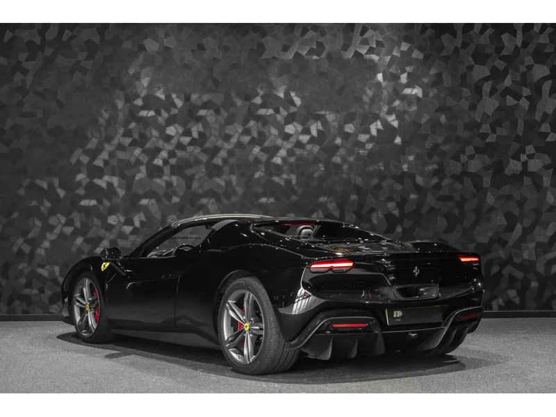 Ferrari 296 GTS Nero DS - Photo 7