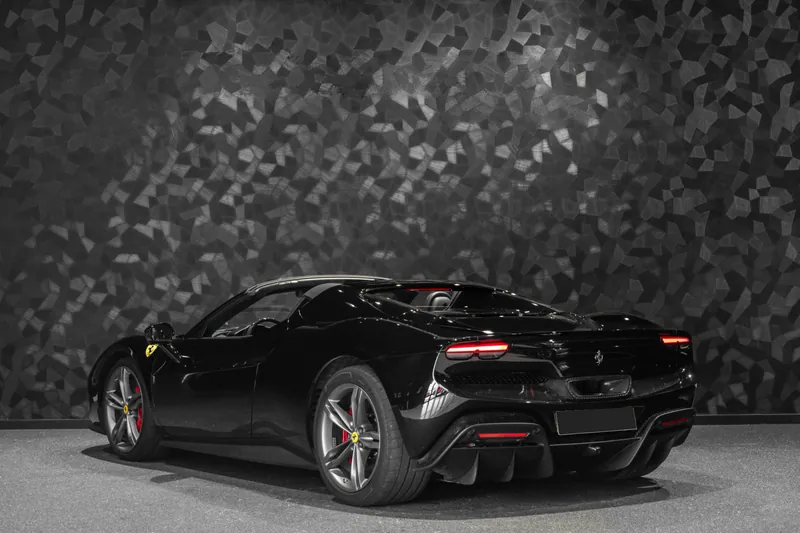 Ferrari 296 GTS Nero DS - Photo 7