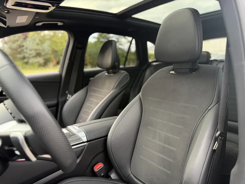 Mercedes-Benz GLC 300e - Photo 9