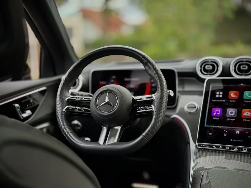 Mercedes-Benz GLC 300e - Photo 7