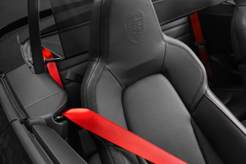 Porsche 911 Carrera GTS Cabriolet Noir Intense - Photo 13