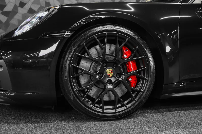 Porsche 911 Carrera GTS Cabriolet Noir Intense - Photo 11