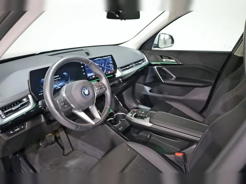 BMW iX1 xDrive30 xLine Saphirschwarz 12 000 km - Photo 9